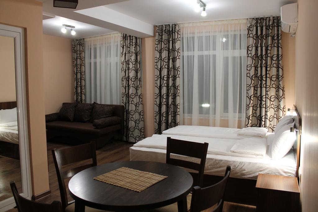 Center Guest House ساباريفا بانيا المظهر الخارجي الصورة