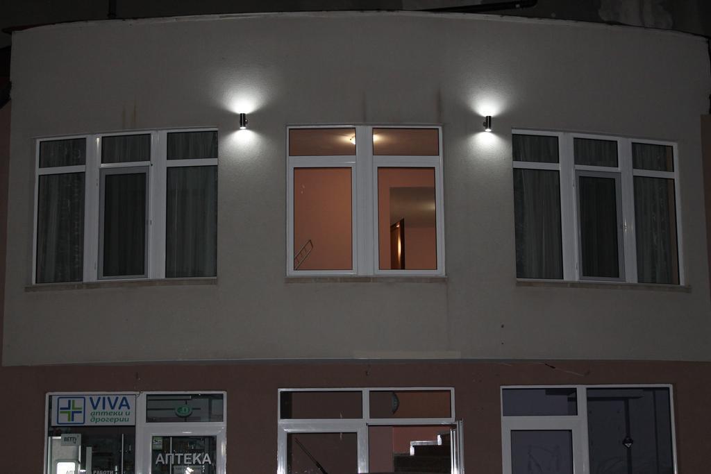Center Guest House ساباريفا بانيا المظهر الخارجي الصورة