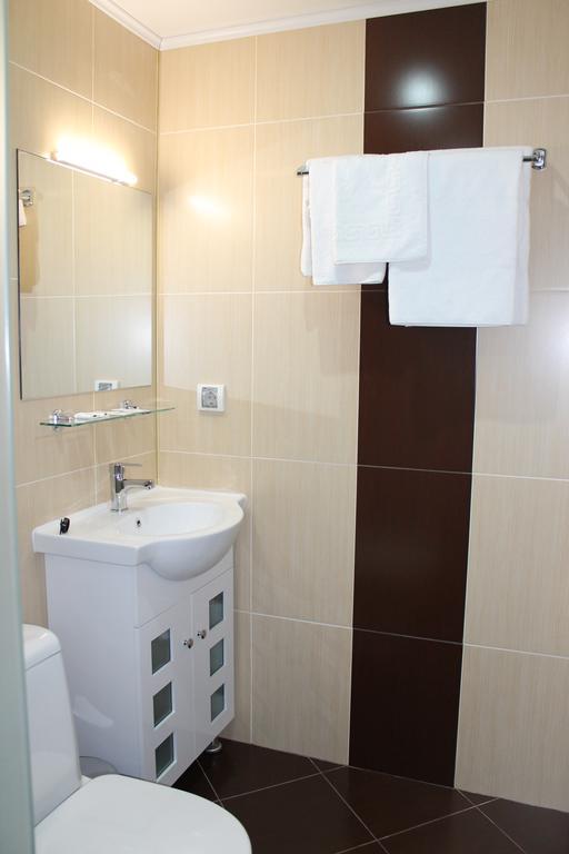Center Guest House ساباريفا بانيا المظهر الخارجي الصورة